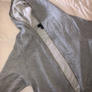GREY ZIP UP HOODIE